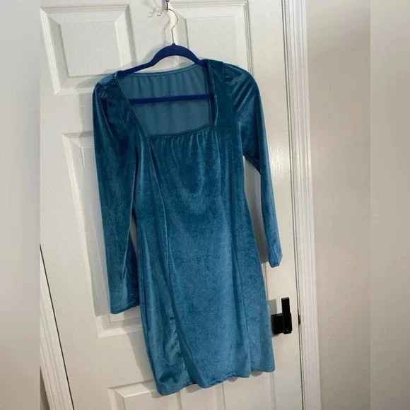 GOBLES Green Velvet Bodycon Dress L Long Sleeve Square Neck Mini - Picture 6 of 7